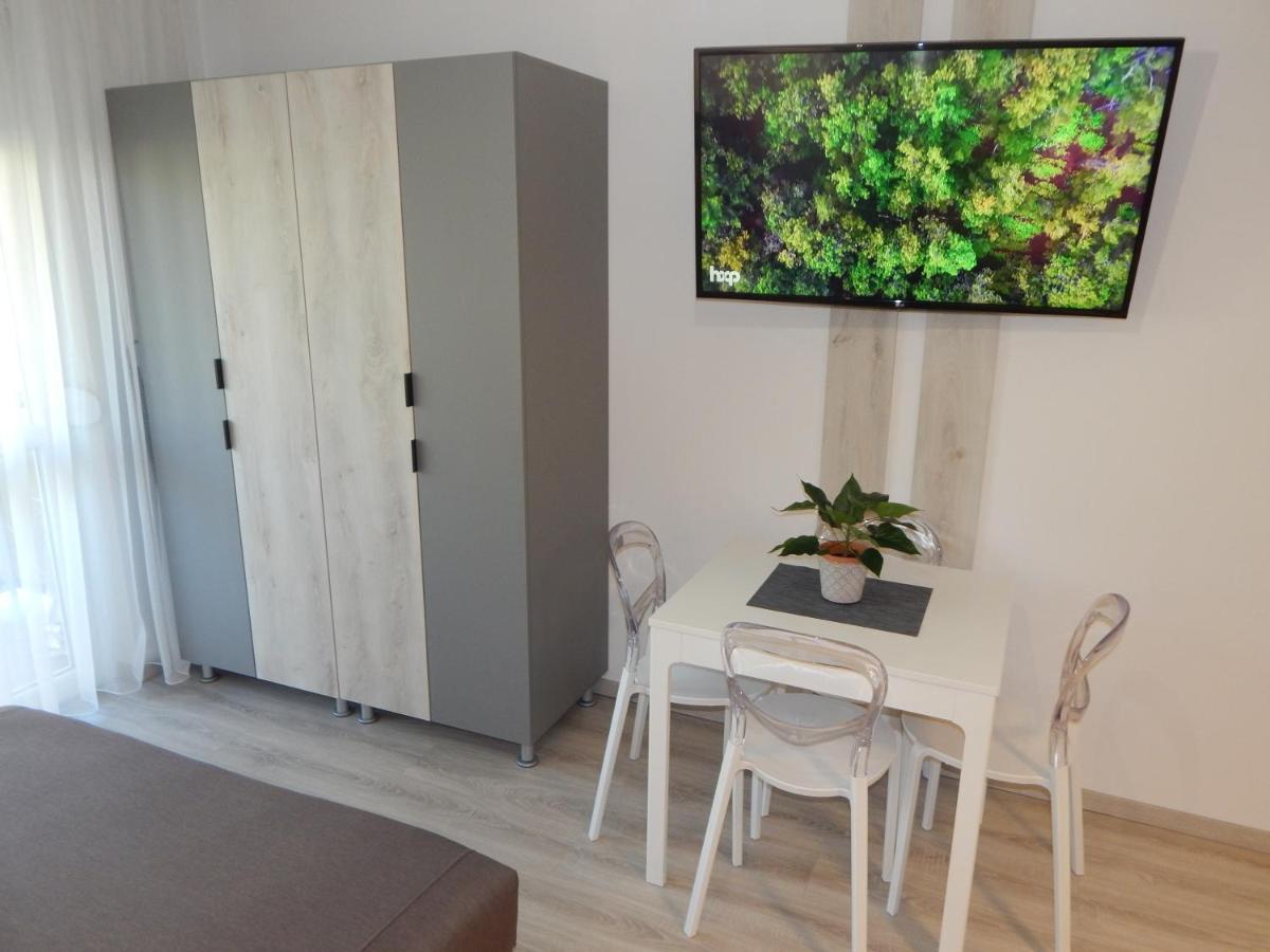 Pisztacia 2020 Apartman Kazincbarcika Zewnętrze zdjęcie