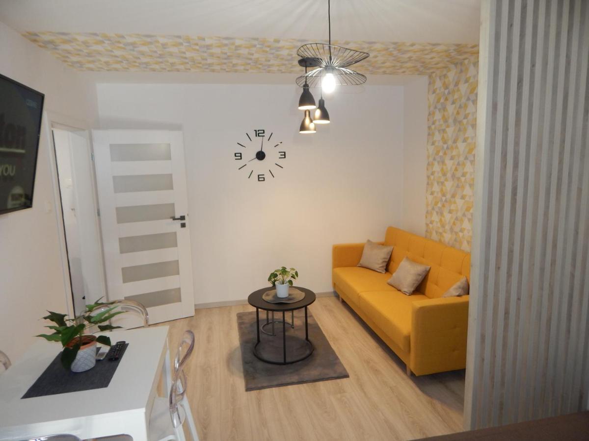 Pisztacia 2020 Apartman Kazincbarcika Zewnętrze zdjęcie